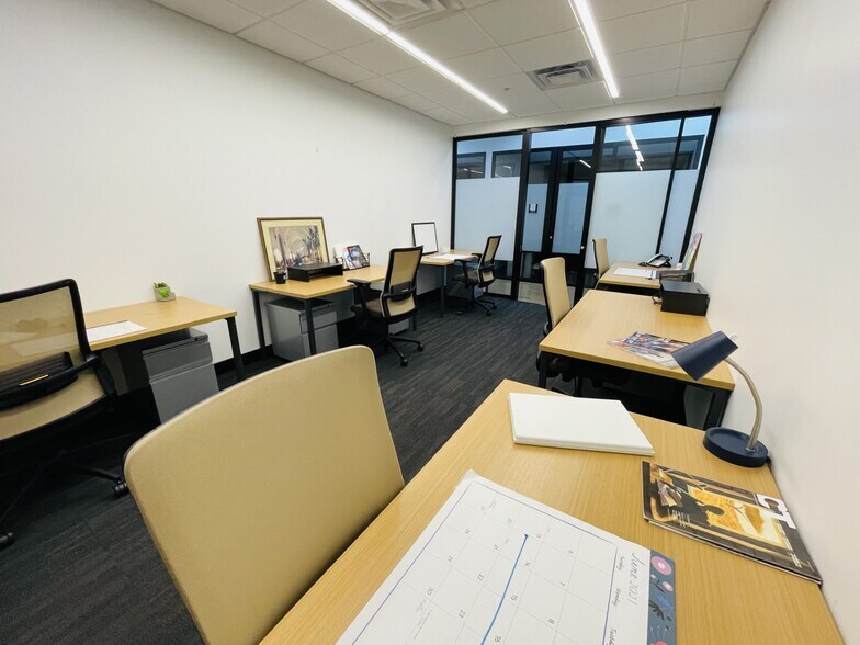 More Photos Of 1806 Summit Ave, Richmond Coworking Space