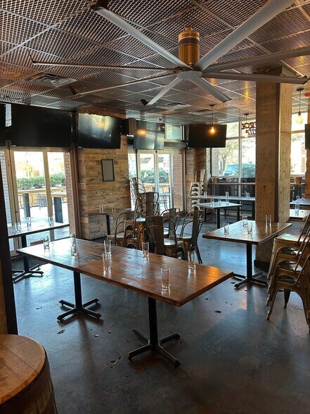 More Photos Of 725-735 Coleman Blvd, Mount Pleasant Apartments For Lease