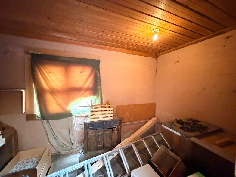 More Photos Of 54225 Pine Crest, Idyllwild-Pine Cove General Retail For Sale