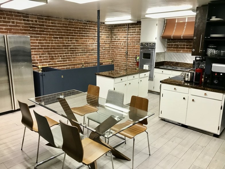 More Photos Of 181 2nd St, San Francisco Loft Creative Space For Lease