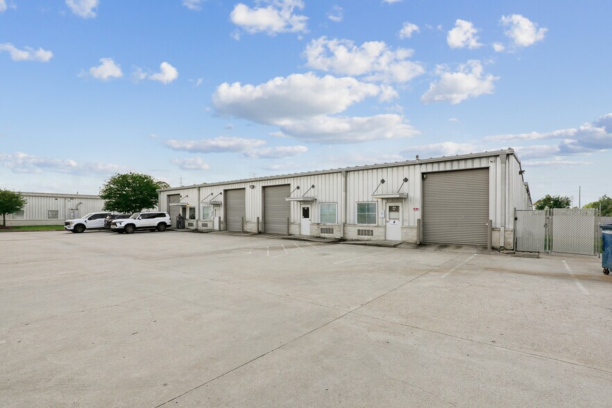 More Photos Of , League City Industrial For Sale