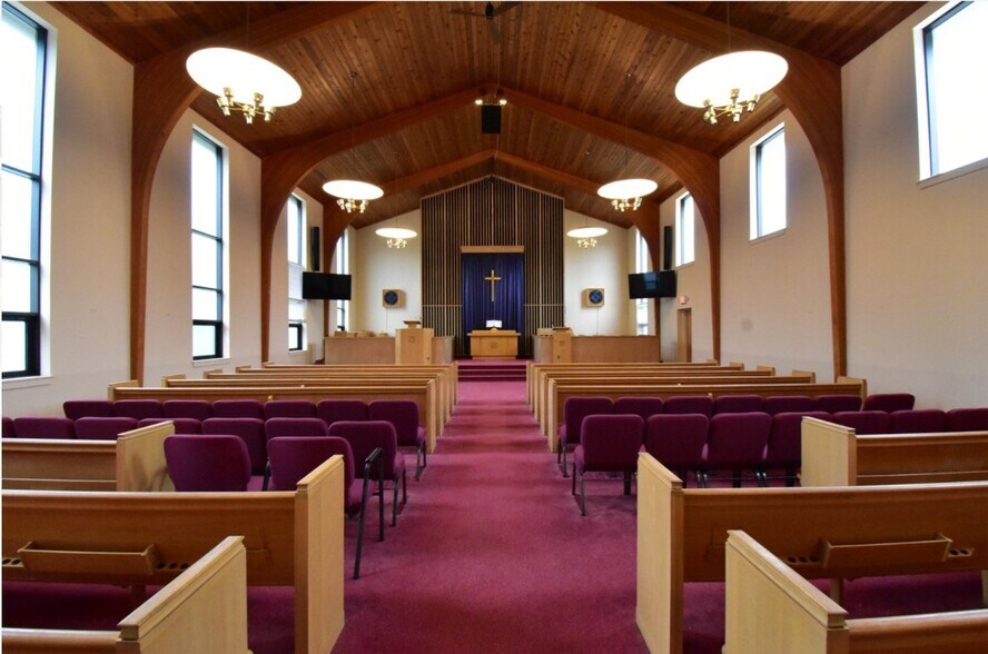 More Photos Of 312 Harrison St, Monroe Religious Facility For Lease