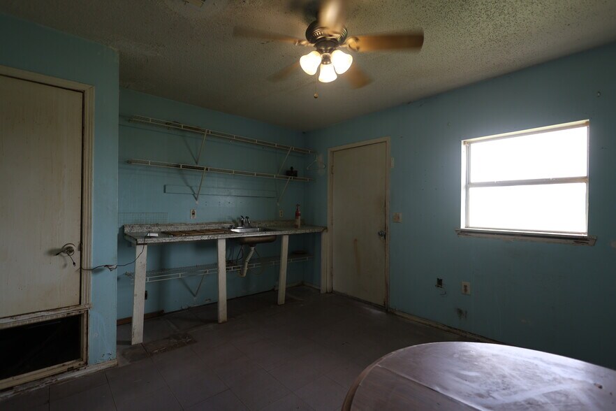 More Photos Of 25377 Welling rd, Welling Apartments For Sale