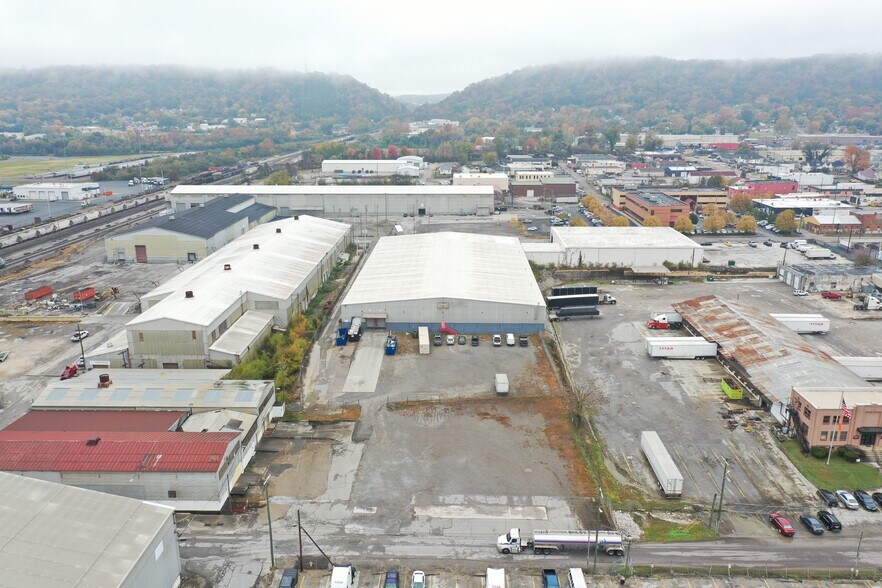More Photos Of 202 W Springdale Ave, Knoxville Warehouse For Lease