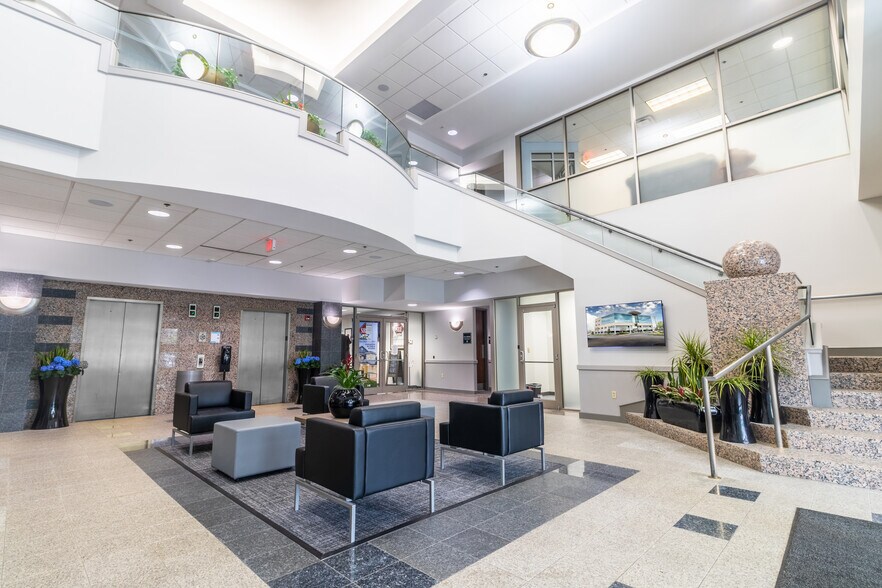 More Photos Of 1551 Wall St, Saint Charles Medical For Lease
