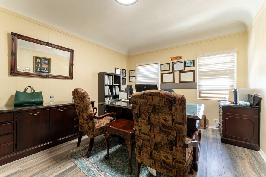 More Photos Of 2741-2743 S Robertson Blvd, Los Angeles Storefront Retail Office For Sale