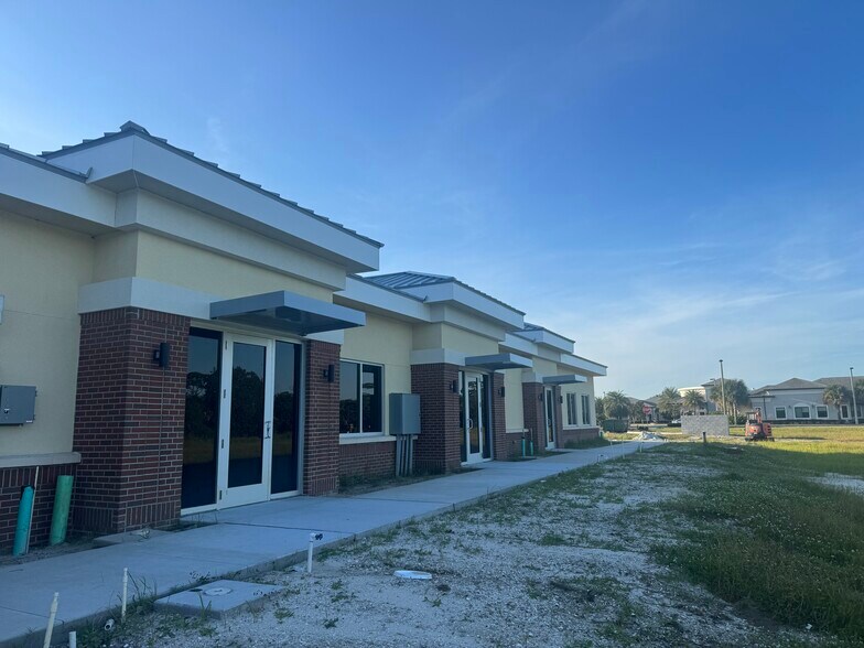 More Photos Of 6865 Murrell Rd, Melbourne Medical For Lease