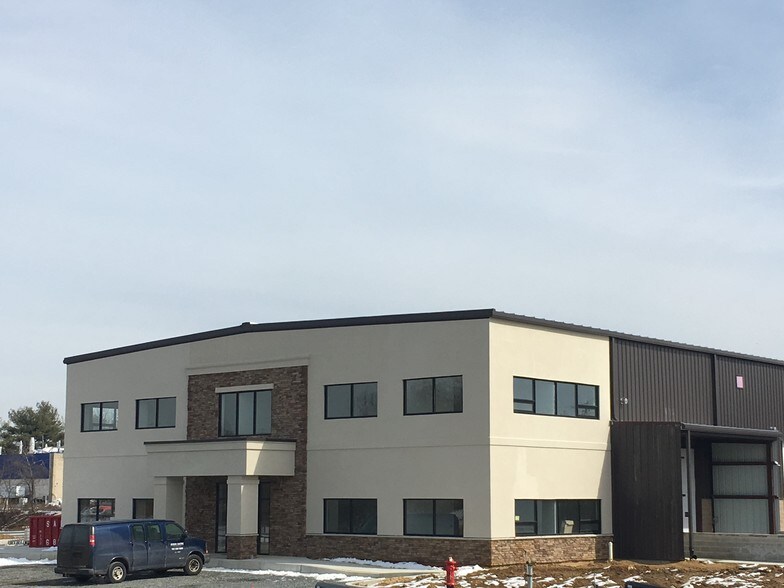 More Photos Of 2382 US Highway 130, Dayton Truck Terminal For Lease