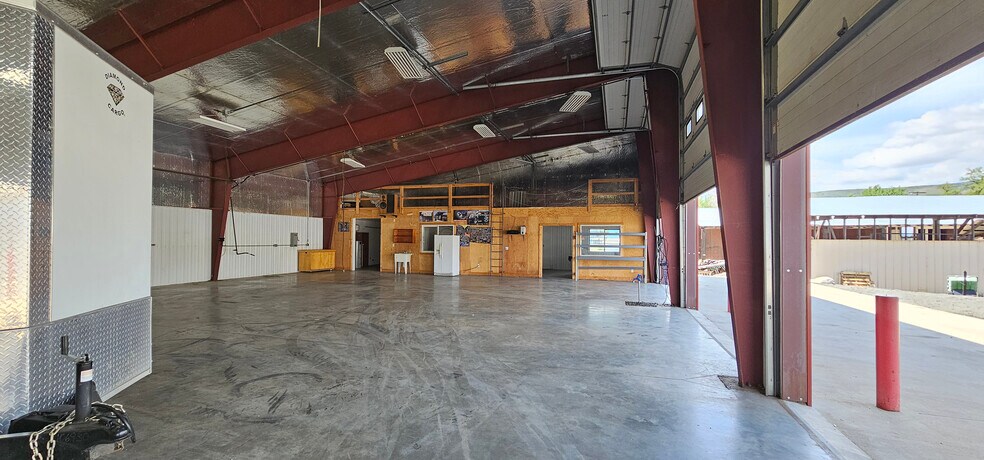 More Photos Of 30 S Commercial St, Cambridge Warehouse For Sale