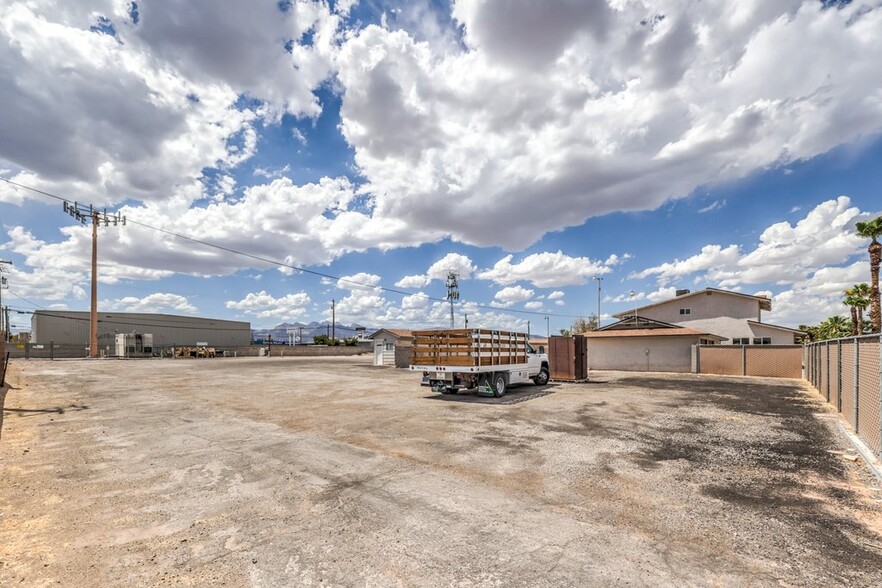 More Photos Of 3850 Leon Ave, Las Vegas Service For Sale