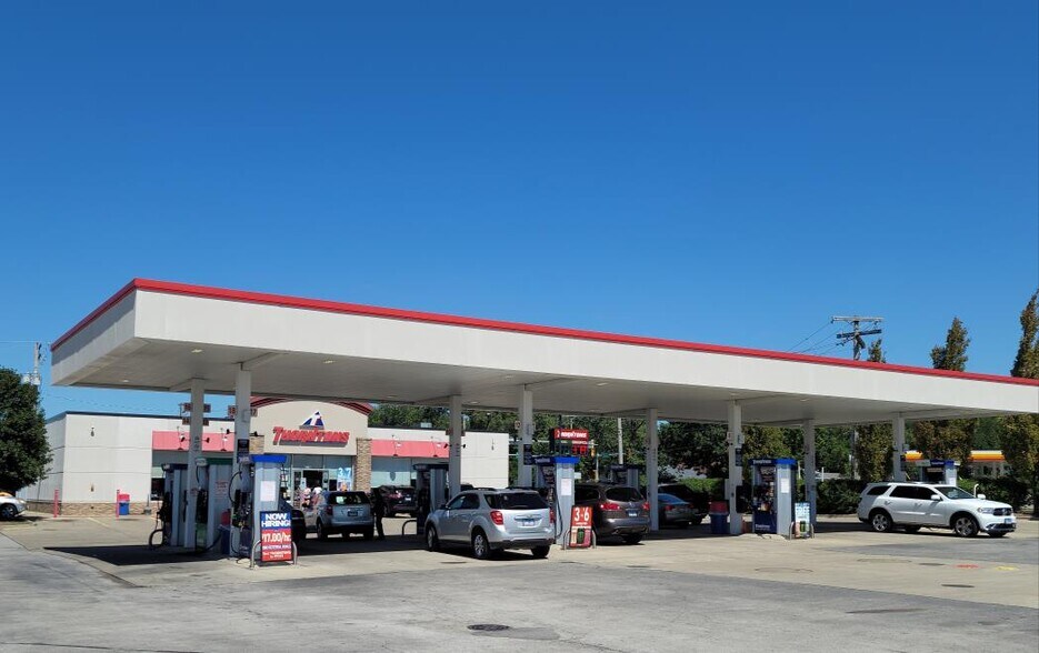 More Photos Of , Champaign General Retail For Sale