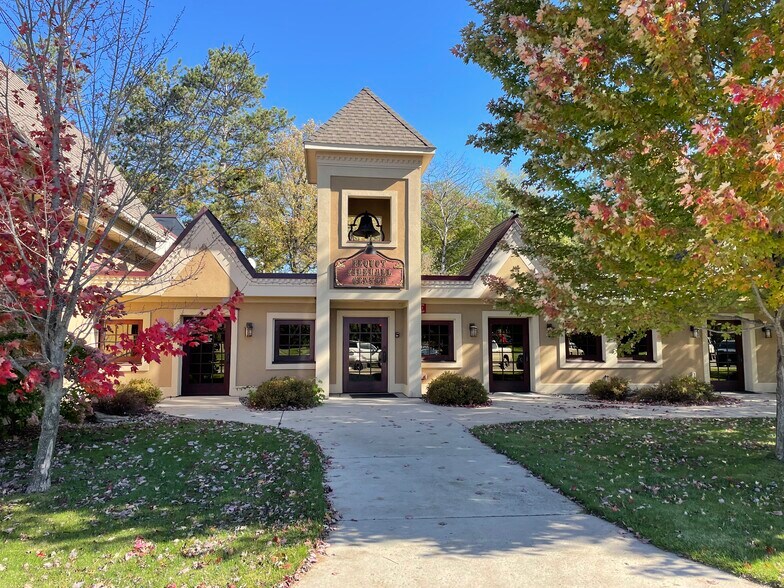 Primary Photo Of 31108 Government Dr, Pequot Lakes Freestanding For Lease