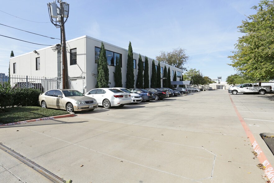 More Photos Of 6200 Maple Ave, Dallas Office For Sale