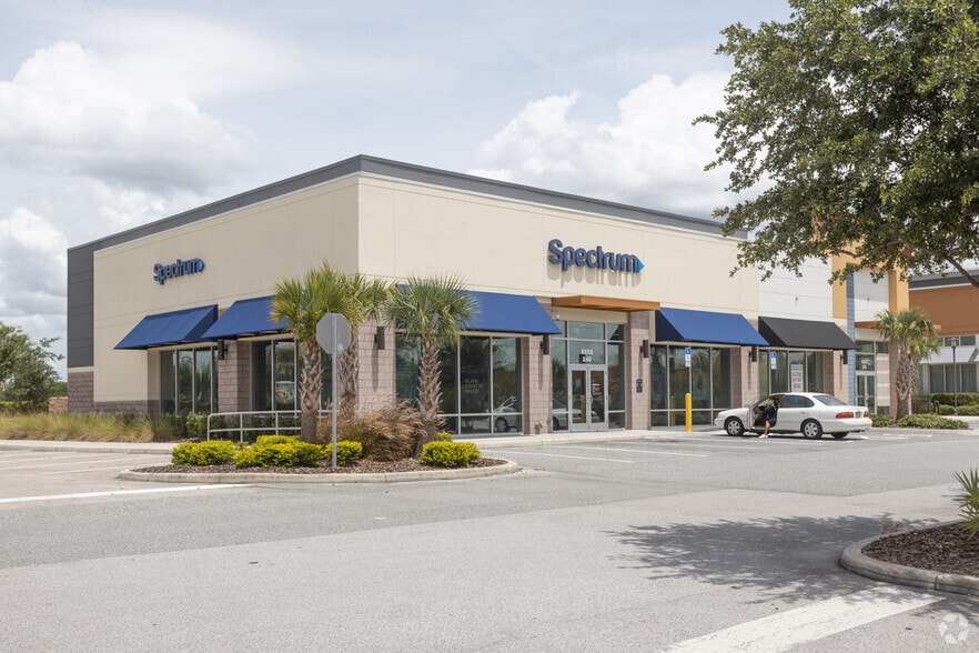 More Photos Of 5901 Hazeltine National Dr, Orlando Unknown For Lease