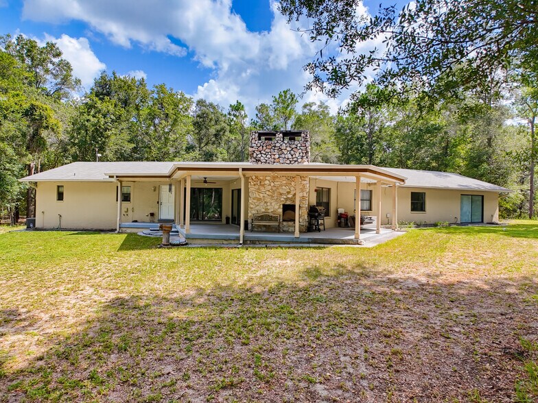 More Photos Of 26311 Willow St, Brooksville Specialty For Sale
