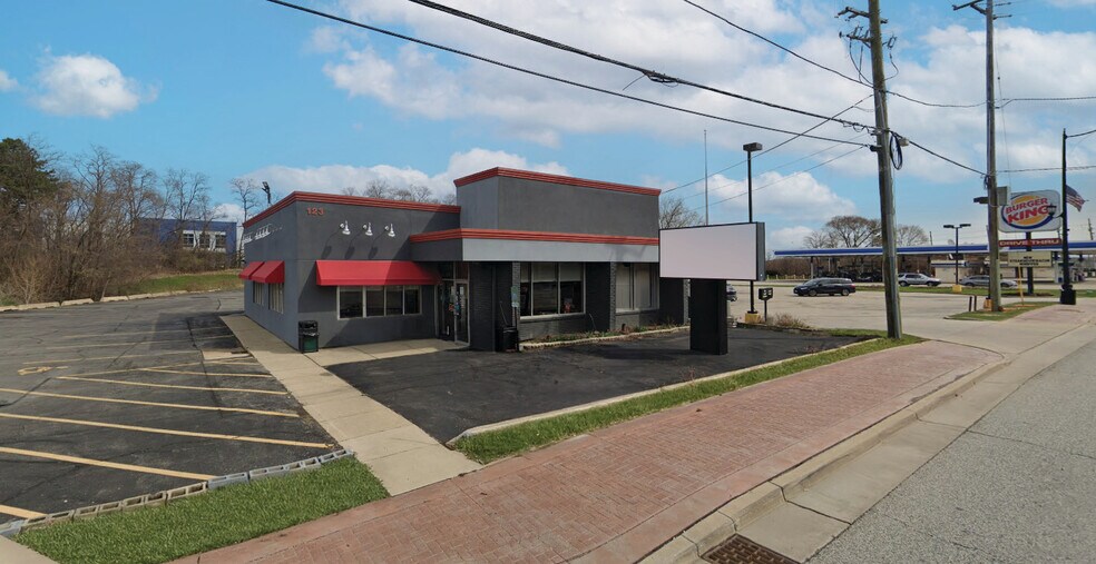 More Photos Of 123 W Irving Park Rd, Bensenville Fast Food For Sale