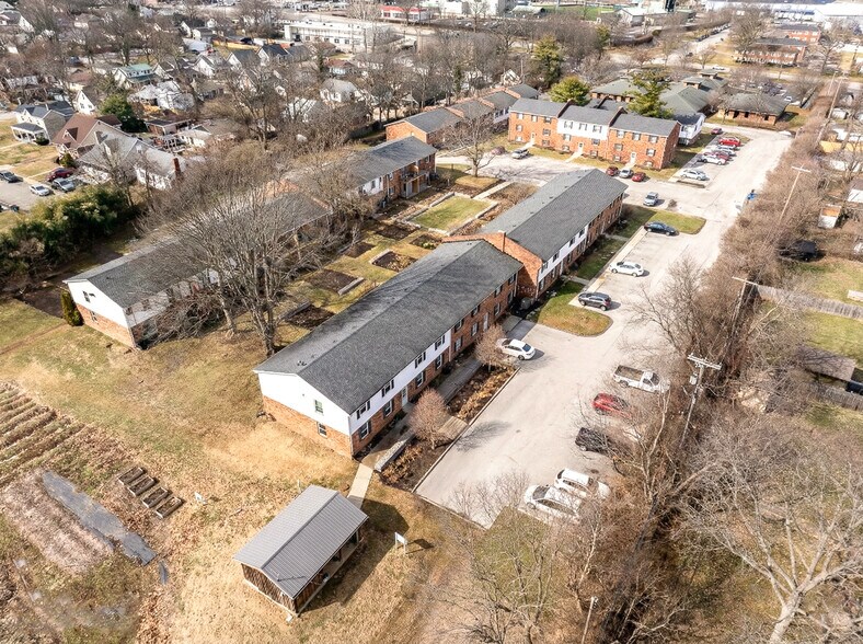 More Photos Of 150 N Northland Dr, Lexington Apartments For Sale