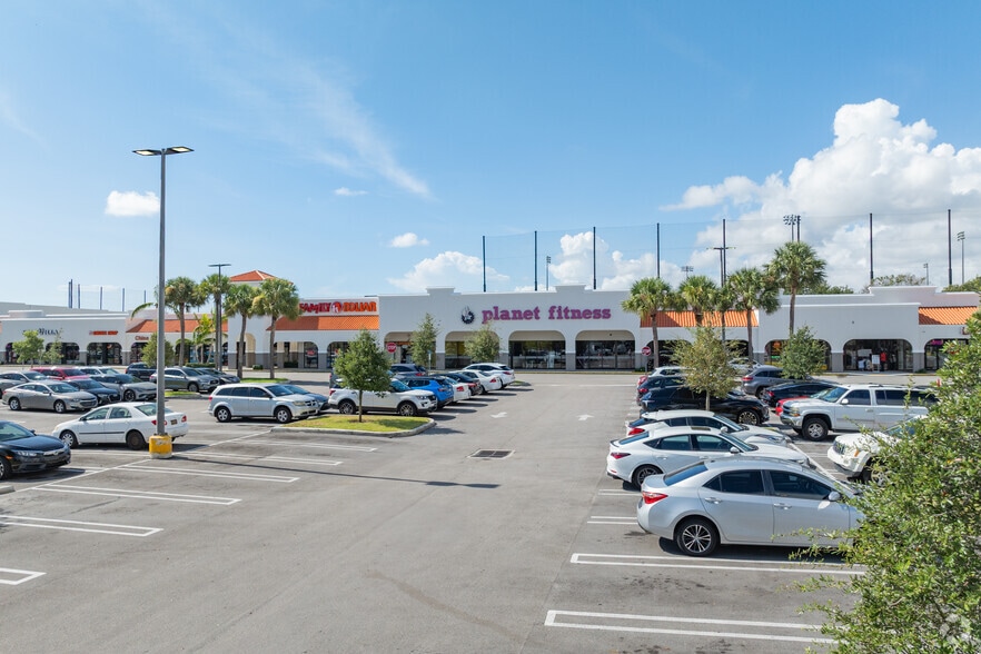 More Photos Of 5335 N Military Trl, West Palm Beach Unknown For Lease