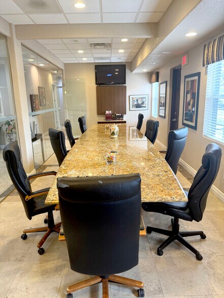 More Photos Of 407 N Howard Ave, Tampa Office For Lease