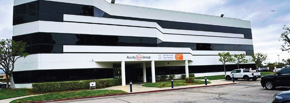 More Photos Of 1403 N Tustin Ave, Santa Ana Medical For Lease