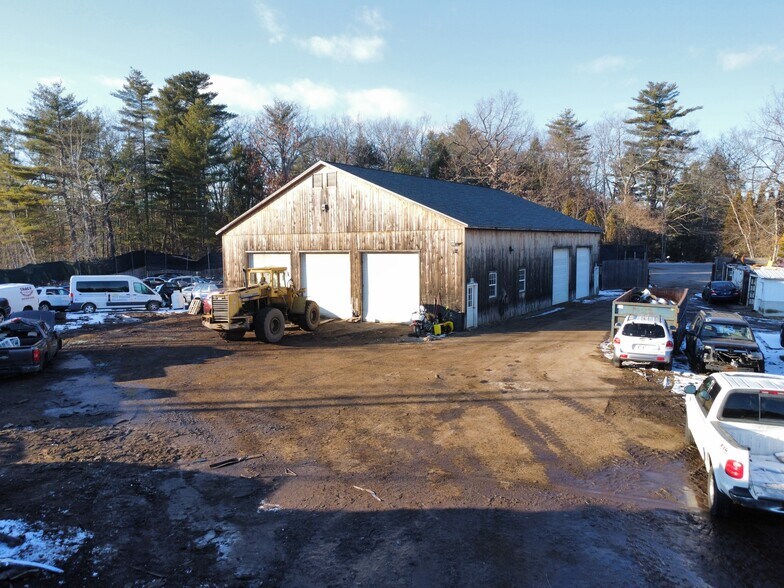 More Photos Of 55 Hall Rd, Londonderry Auto Repair For Sale
