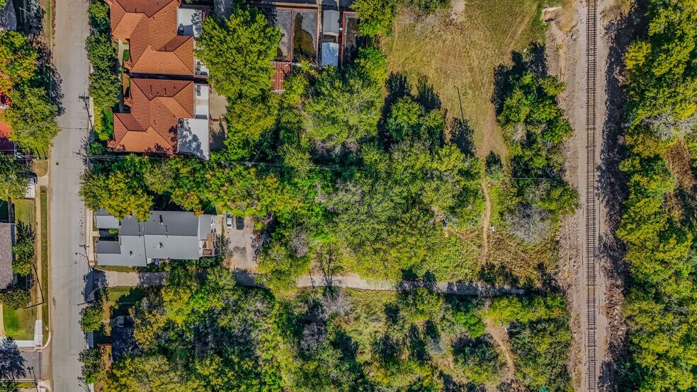 More Photos Of 2101-2121 W Magnolia Ave, Fort Worth Land For Sale