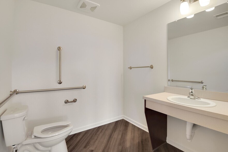 More Photos Of 3546 Worthington Blvd, Frederick Storefront Retail Office For Lease