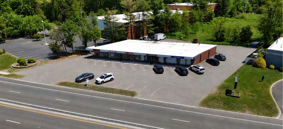 More Photos Of 663-673 State Route 35, Middletown Unknown For Lease