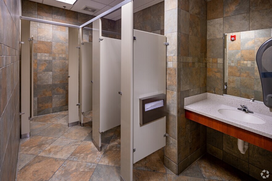 More Photos Of 301 E Germantown Pike, East Norriton Township Unknown For Lease