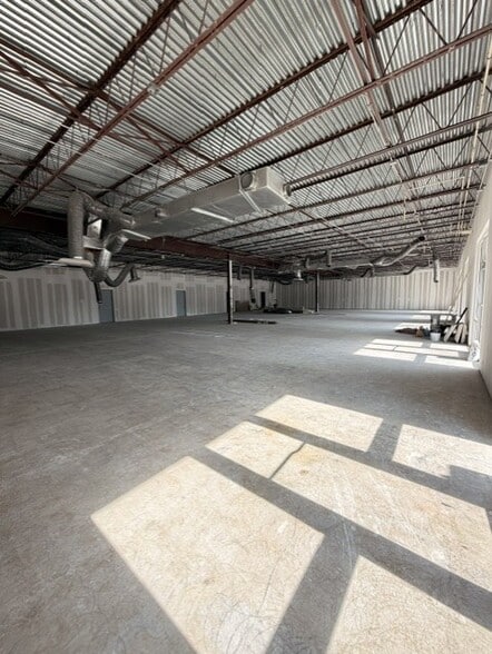 More Photos Of 3801 34th St S, Saint Petersburg Restaurant For Lease