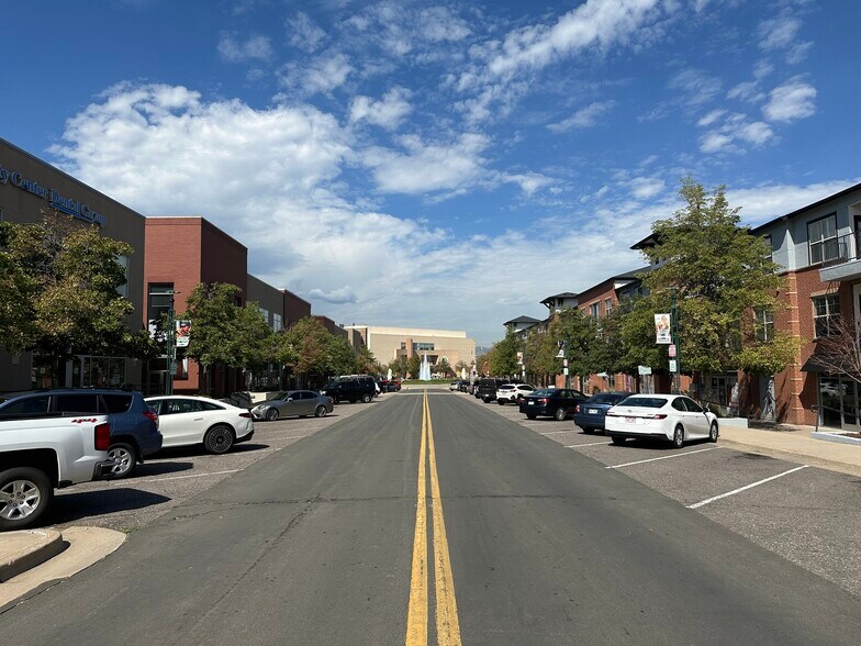 More Photos Of 801-901 Englewood Pky, Englewood Apartments For Lease