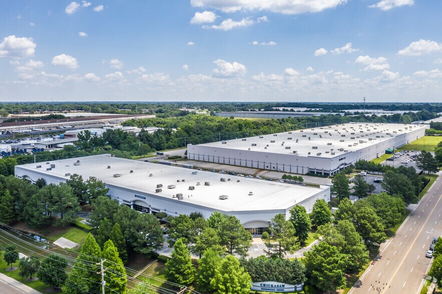 More Photos Of 5950 Freeport Ave, Memphis Distribution For Lease
