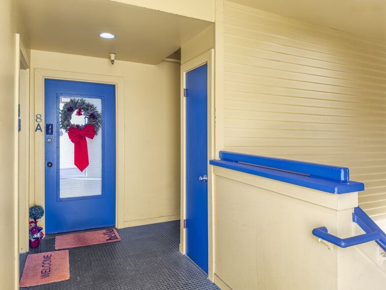 More Photos Of 2974-2980 College Ave, Berkeley Apartments For Lease