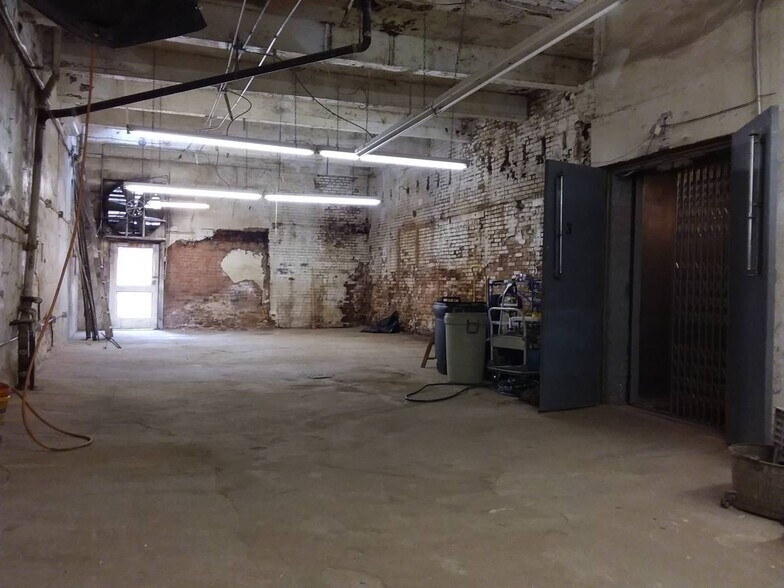 More Photos Of 71 Montrose Ave, Brooklyn Warehouse For Sale