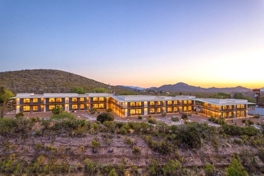 More Photos Of 781 AZ-80, Tombstone Hotel For Lease