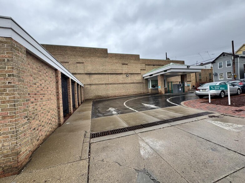 More Photos Of 506 Merchant St, Ambridge Bank For Sale