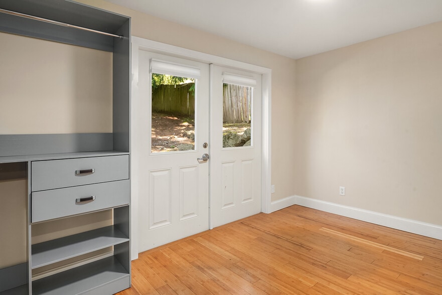 More Photos Of 1510 NE 170th St, Shoreline Apartments For Sale