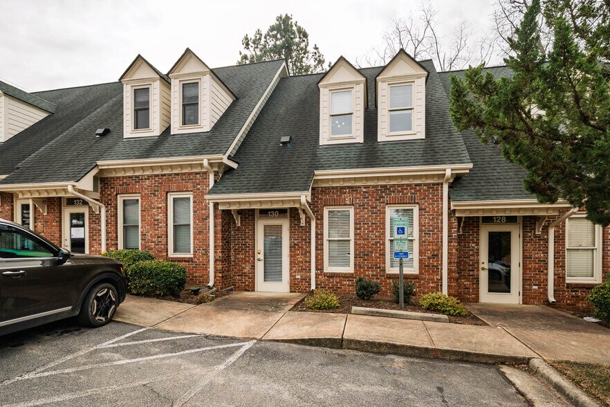 More Photos Of 130 Salem Towne Ct, Apex Office For Sale