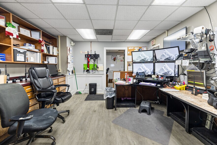 More Photos Of 410 Catherine St, Utica Service For Sale