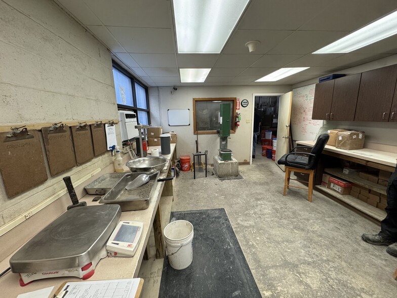 More Photos Of 724 Central Ave, New Orleans Light Distribution For Sale