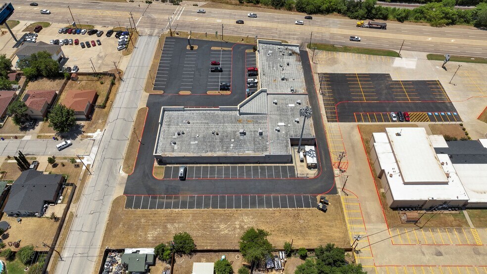 More Photos Of 6700 Denton Hwy, Watauga Freestanding For Lease