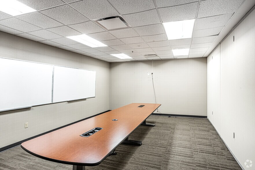 More Photos Of 9351-9401 Renner Blvd, Lenexa Office For Lease