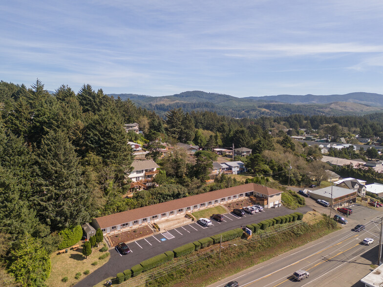 Primary Photo Of 3510 NE Highway 101, Lincoln City Hotel For Sale