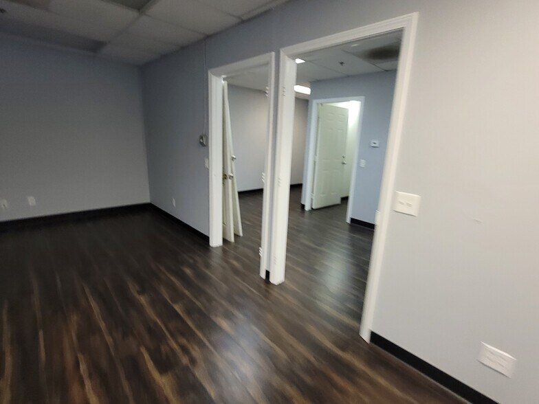 More Photos Of 800 S Rochester Ave, Ontario Warehouse For Lease