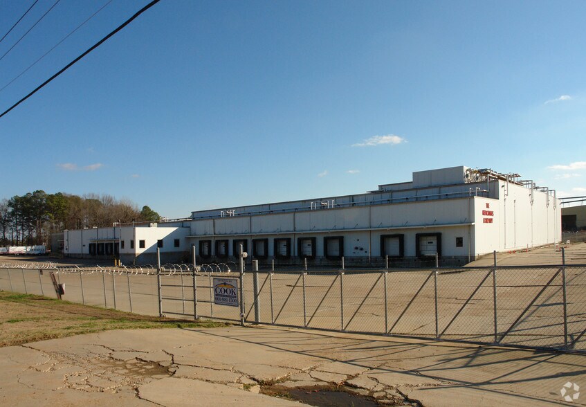 More Photos Of 1350 Boling St, Jackson Warehouse For Lease