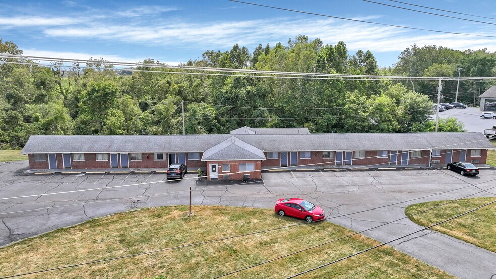 More Photos Of 1342 Hebron Rd, Heath Hotel For Sale