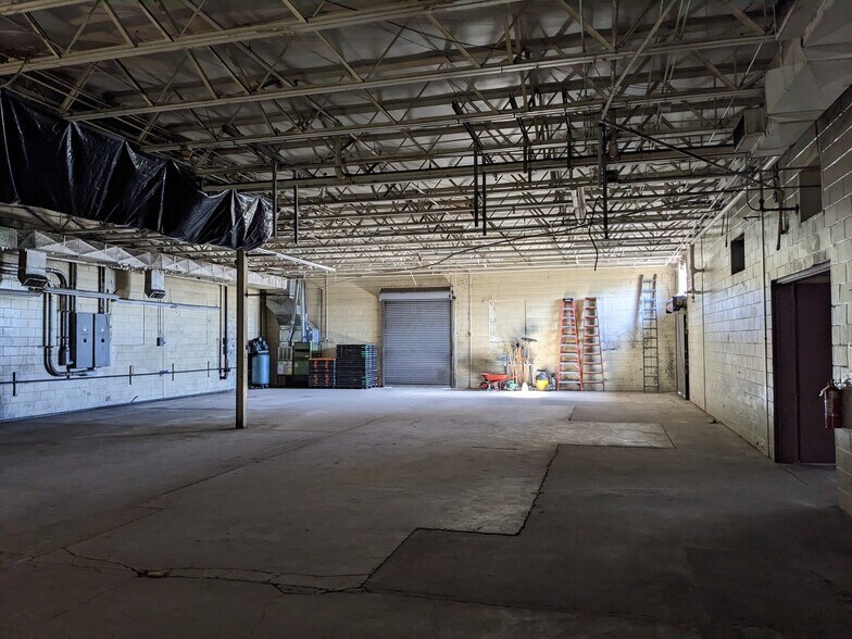 More Photos Of 201 N Troup St, Valdosta Office For Sale