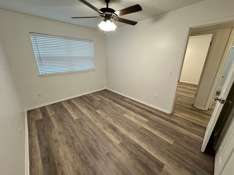 More Photos Of 700-710 NW 17th St, Oklahoma City Apartments For Sale
