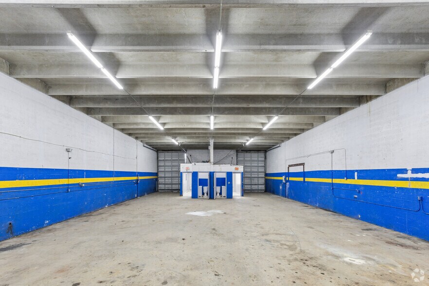 More Photos Of 3820 NW 135th St, Opa-locka Warehouse For Lease