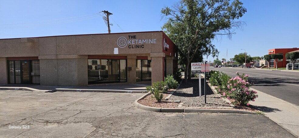 More Photos Of 4045 E McDowell Rd, Phoenix Office For Lease